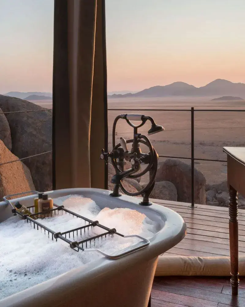 Luxury Accommodations - Luxury travel service