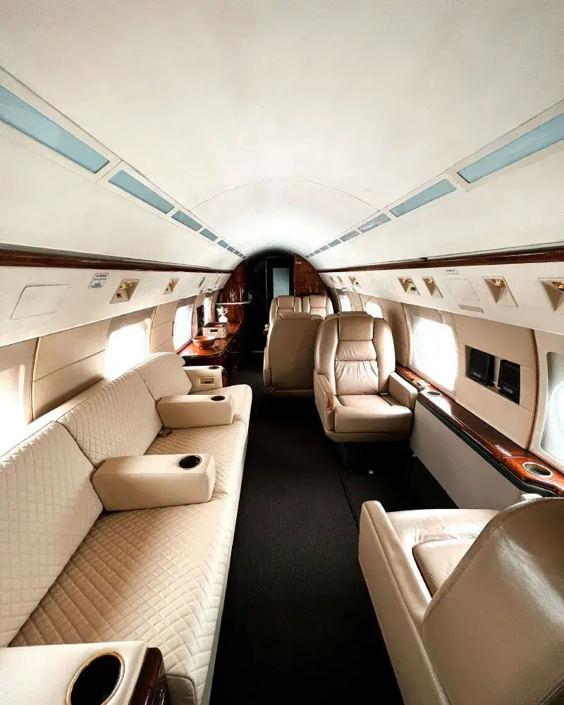 Flights & Private Aviation - Luxury travel service